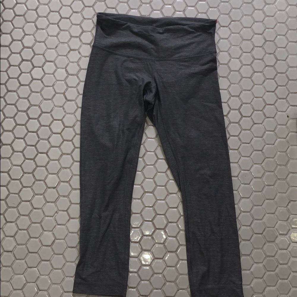 LULULEMON grey Wunder under crops